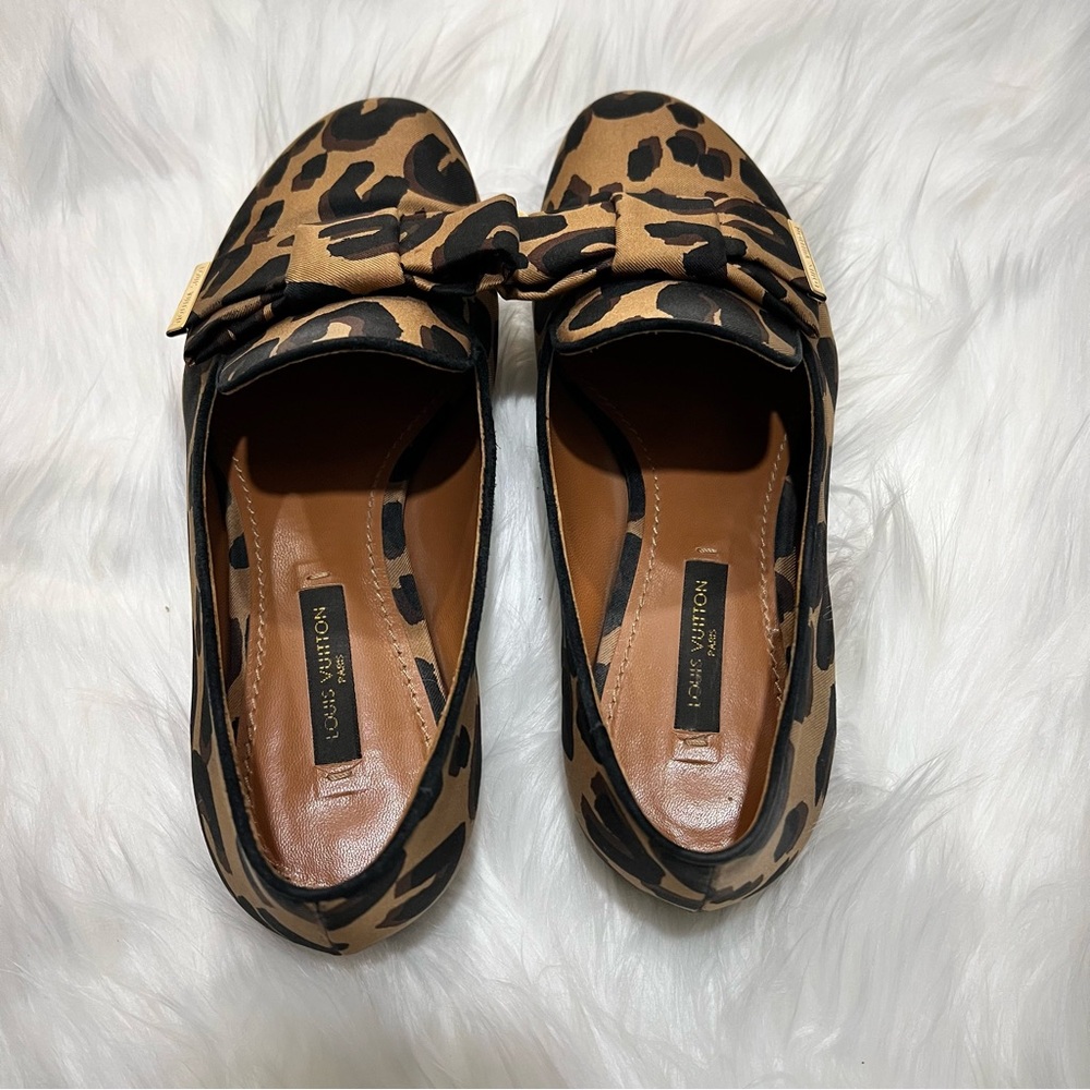Louis Vuitton Bowline Flat Loafer - Picture 5 of 9